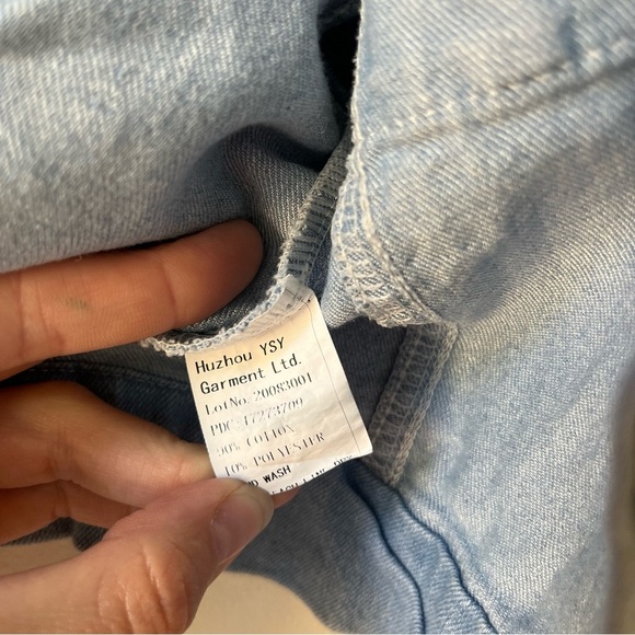 🌼 5/$25 Kids Light Wash Denim Jean Jacket Toddler Size 3Y (3T) Unisex Outerwear - Picture 3 of 8